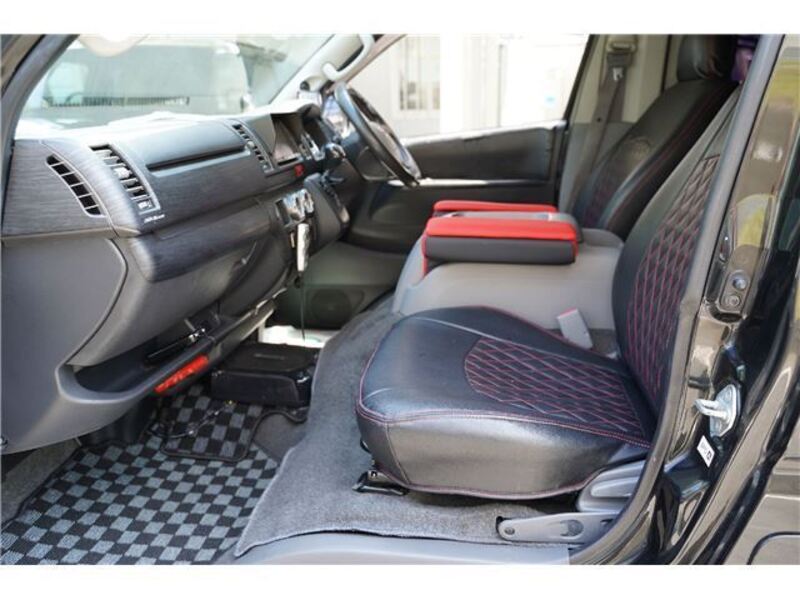 HIACE VAN