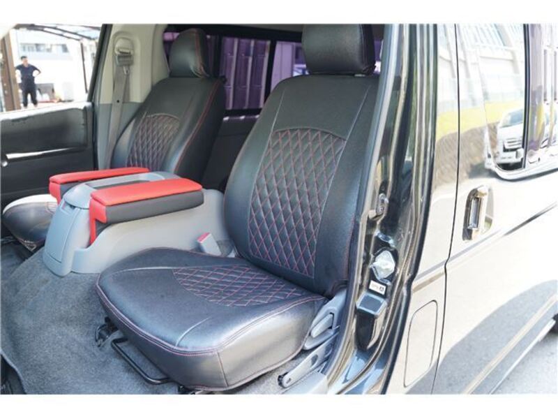 HIACE VAN