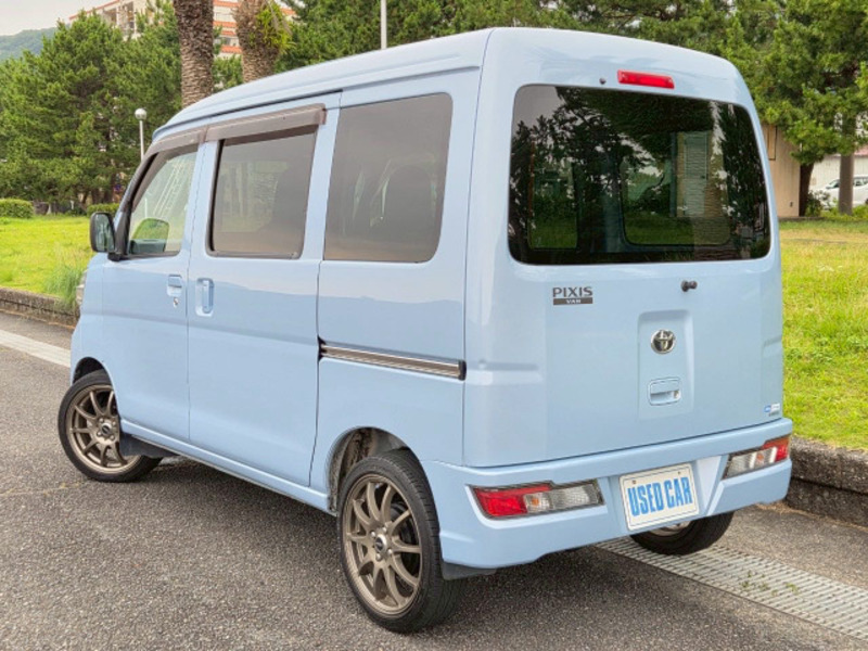 PIXIS VAN