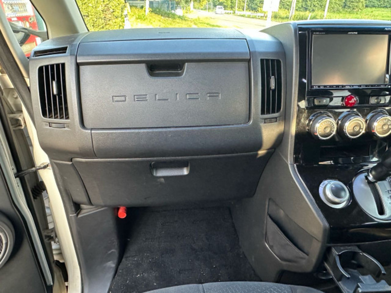 DELICA D5