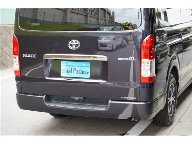HIACE VAN