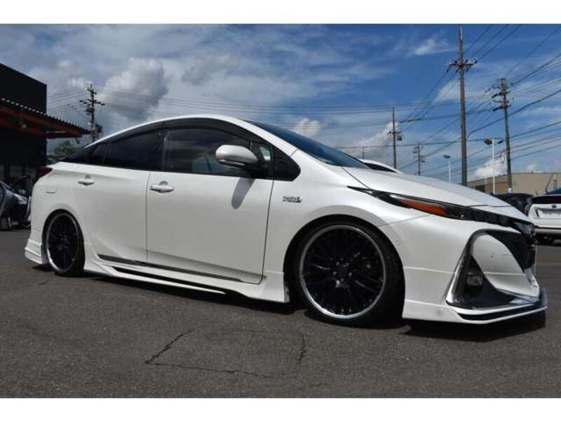 PRIUS PHV