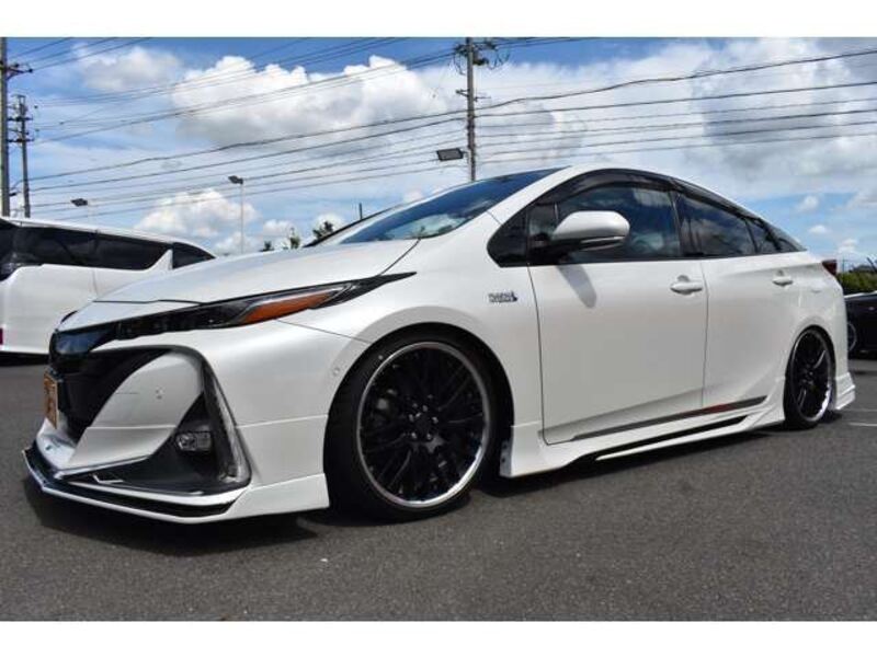 PRIUS PHV
