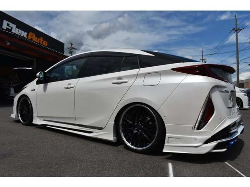 PRIUS PHV