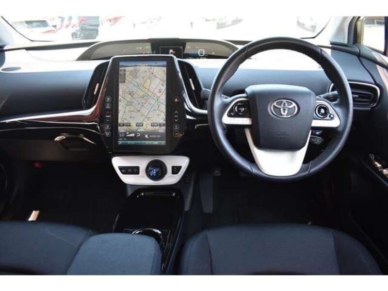 PRIUS PHV