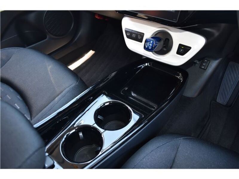 PRIUS PHV