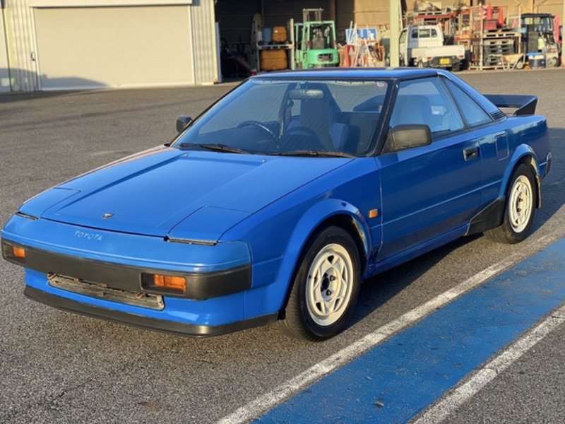 TOYOTA MR2