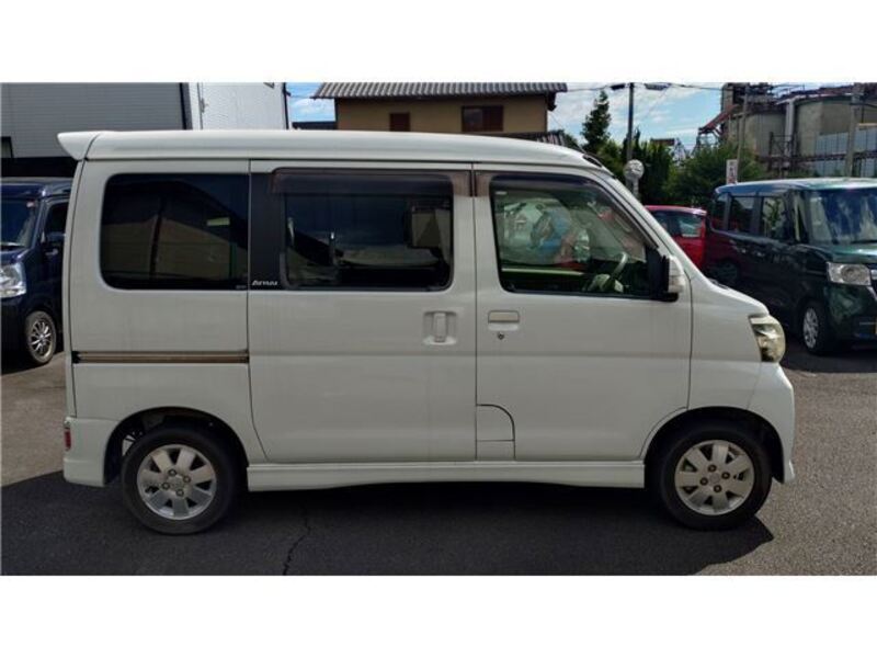 ATRAI WAGON