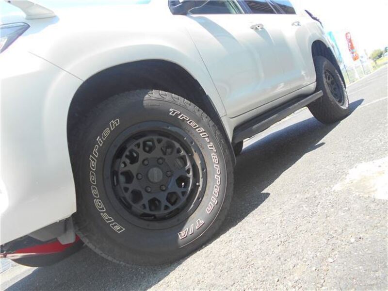 LAND CRUISER PRADO