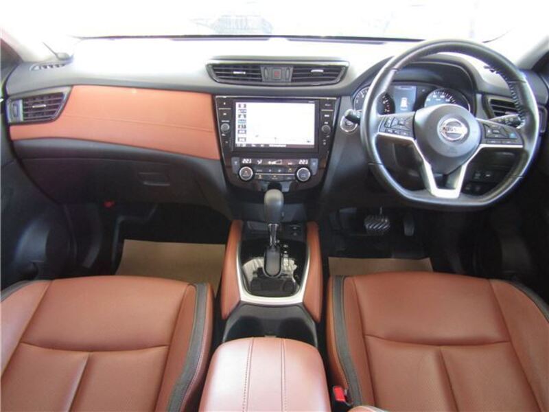 X-TRAIL