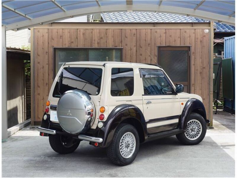 PAJERO JR