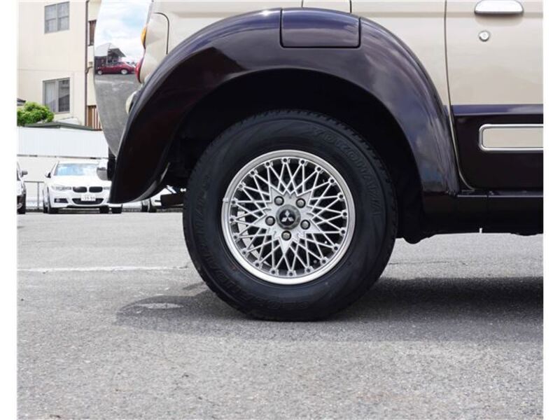 PAJERO JR