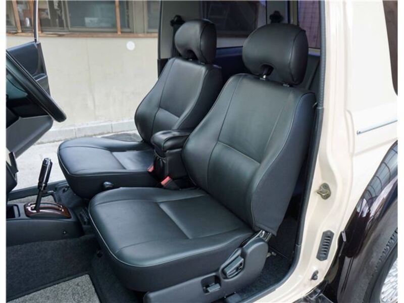 PAJERO JR