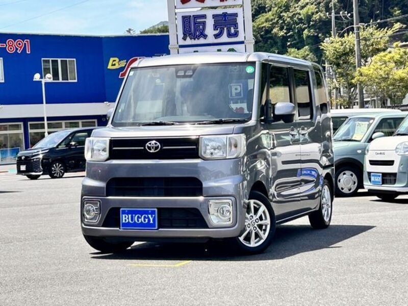TOYOTA PIXIS MEGA