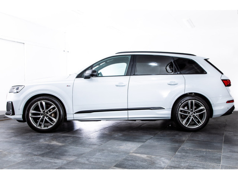 Q7