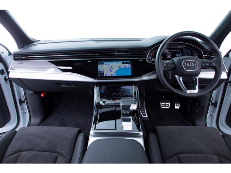 Q7