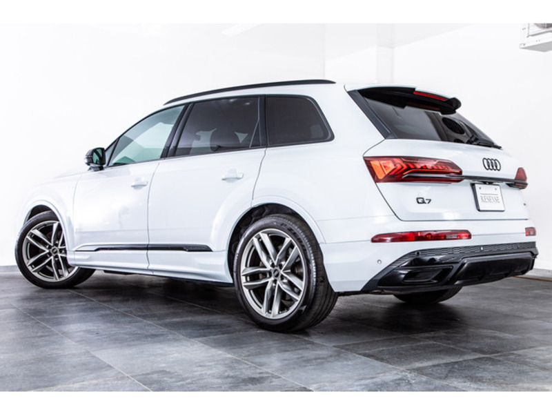 Q7