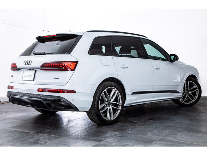 Q7