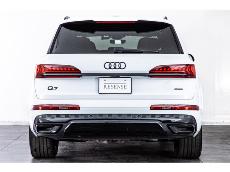 Q7