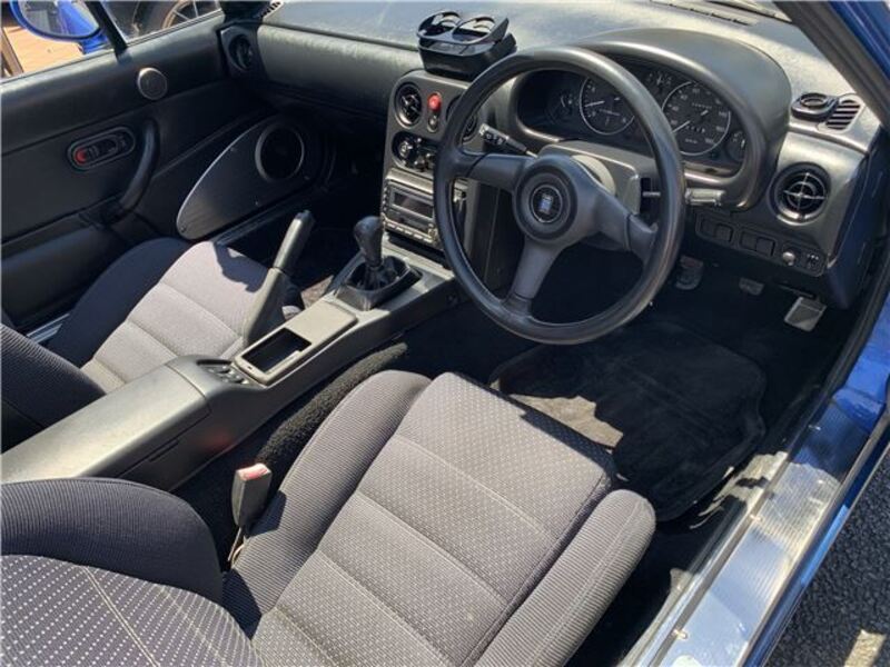 EUNOS ROADSTER