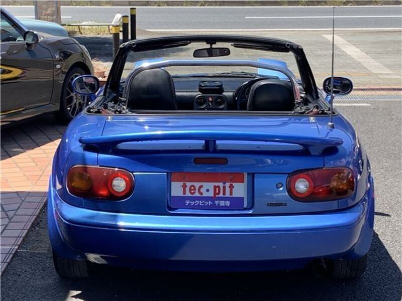EUNOS ROADSTER