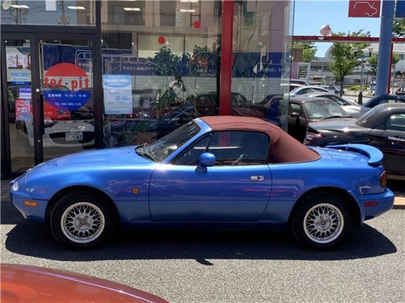 EUNOS ROADSTER