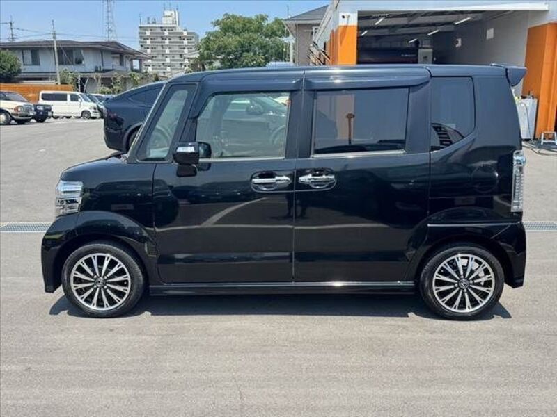 N BOX CUSTOM
