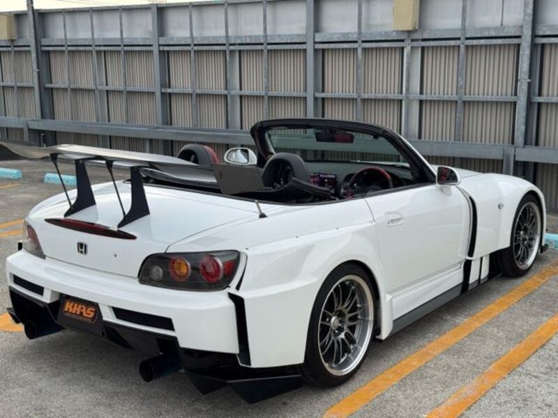S2000