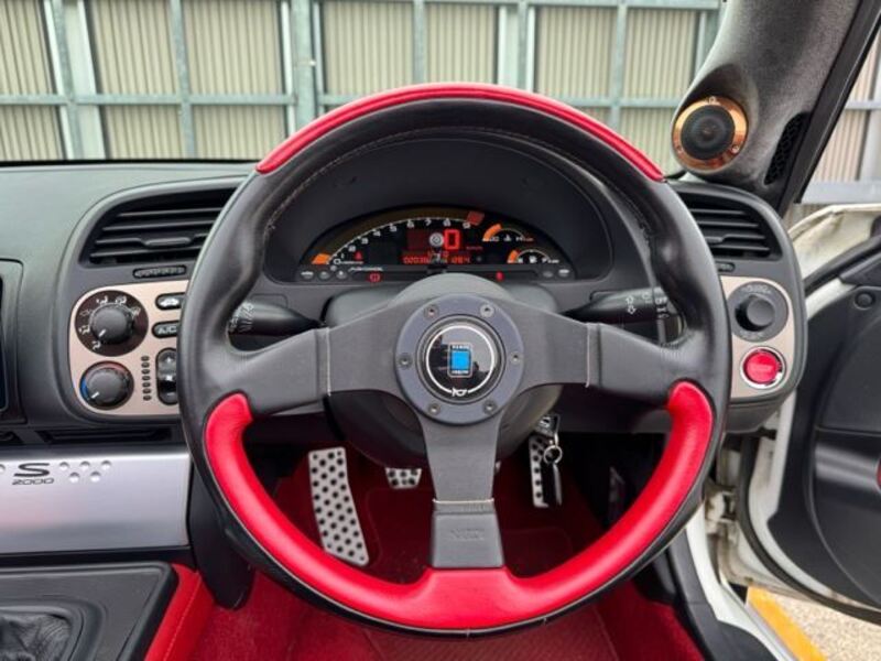 S2000