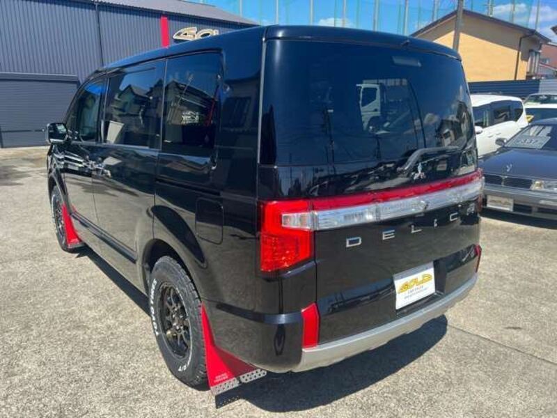 DELICA D5