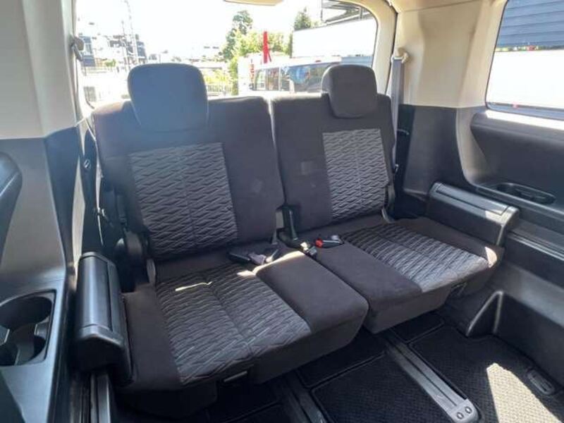DELICA D5