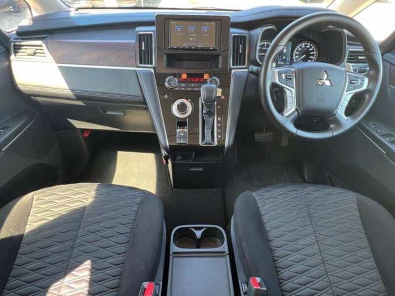 DELICA D5