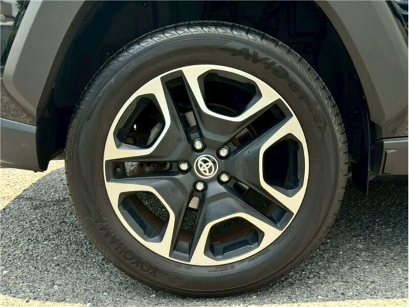 RAV4
