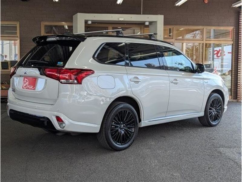 OUTLANDER PHEV