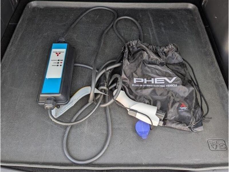 OUTLANDER PHEV