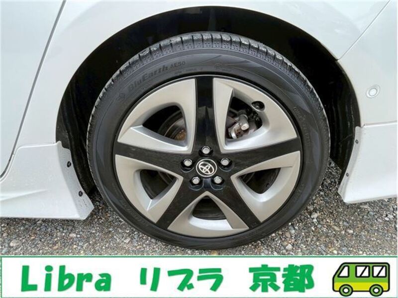 PRIUS PHV