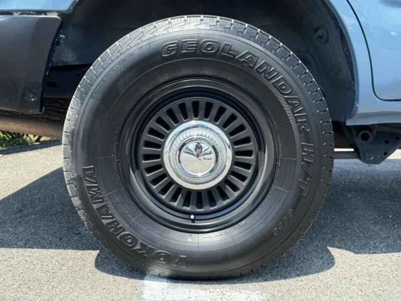 HILUX SURF