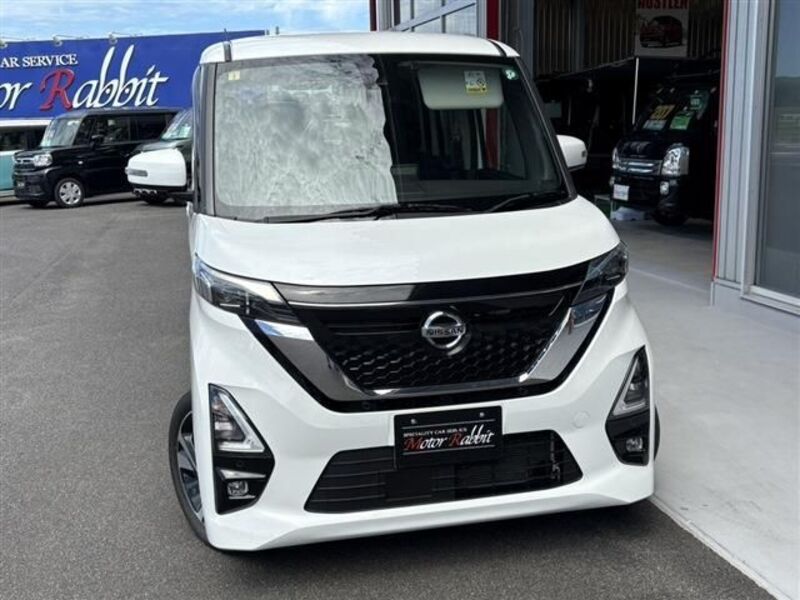 NISSAN ROOX
