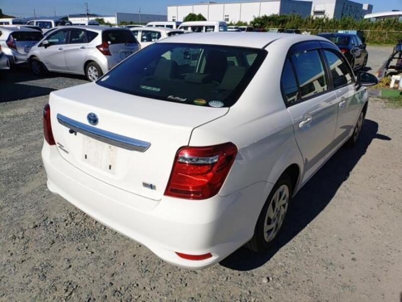 COROLLA AXIO