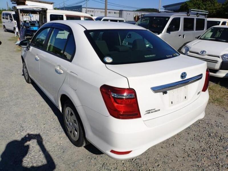 COROLLA AXIO