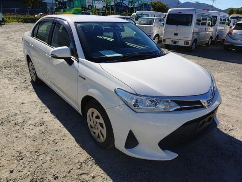 COROLLA AXIO