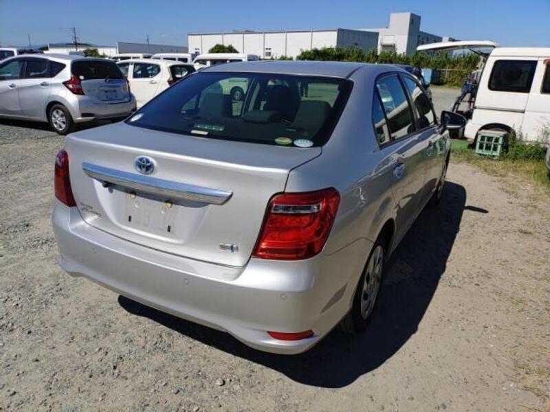 COROLLA AXIO