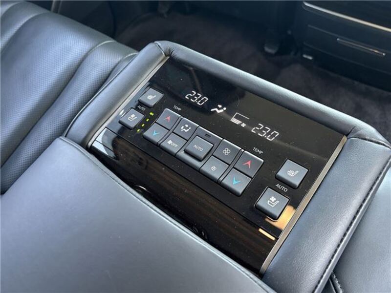 LX