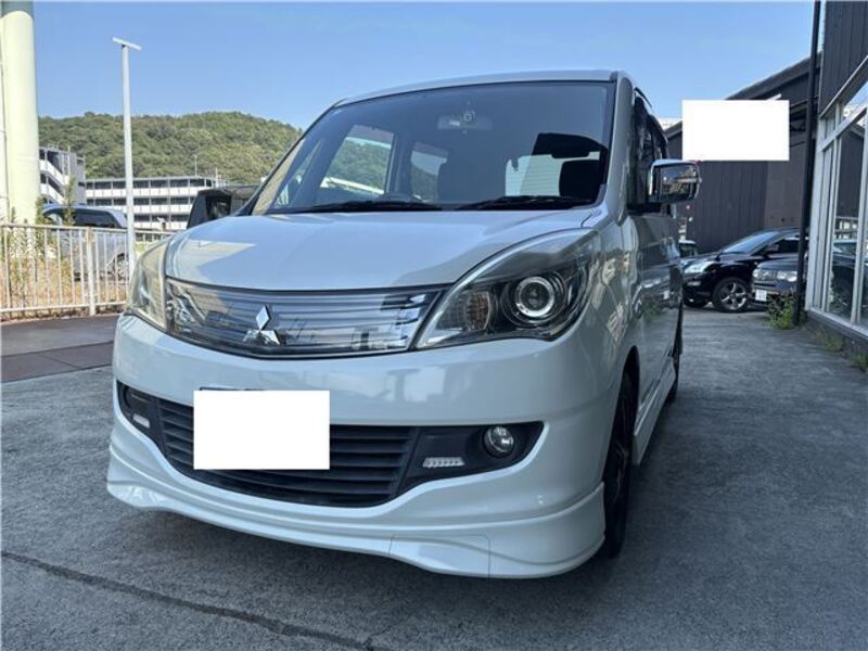 MITSUBISHI DELICA D2