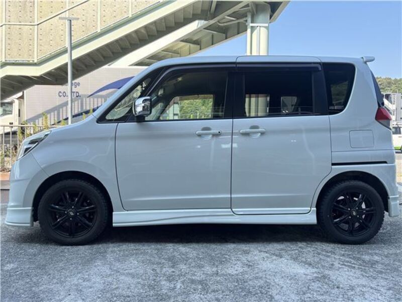 DELICA D2