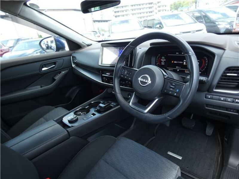 X-TRAIL