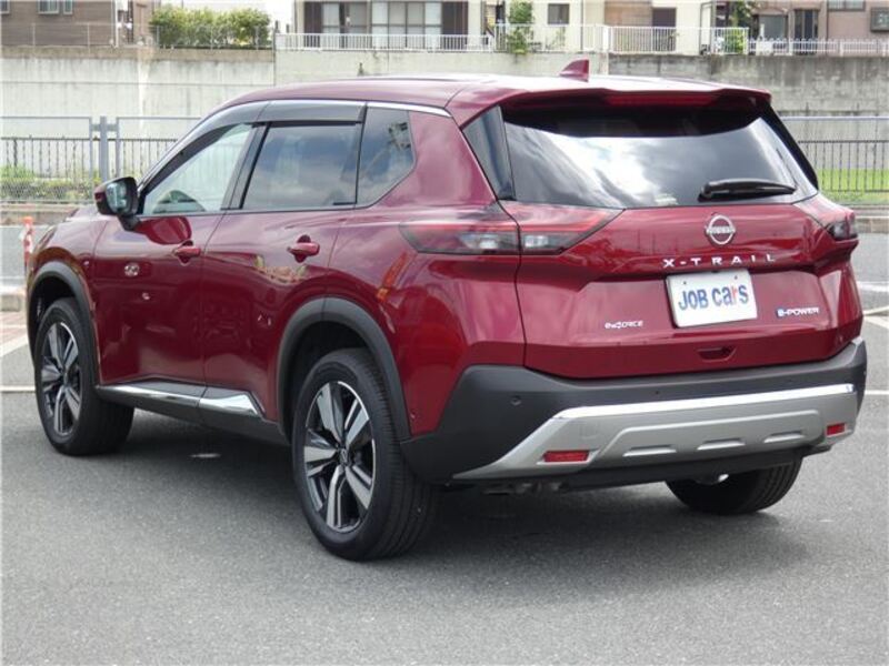 X-TRAIL