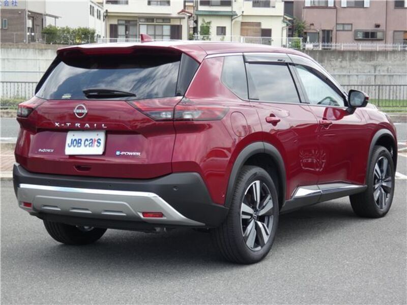 X-TRAIL