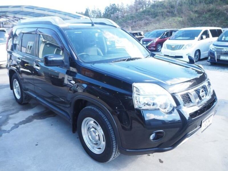 X-TRAIL