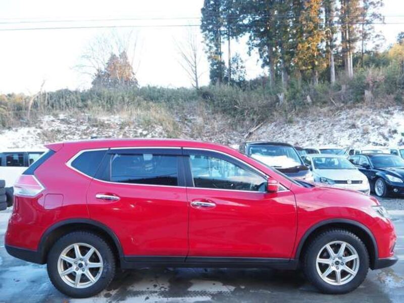 X-TRAIL